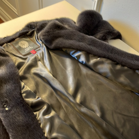 Vince Camuto faux fur jacket size small colour aubergine - Picture 6 of 12